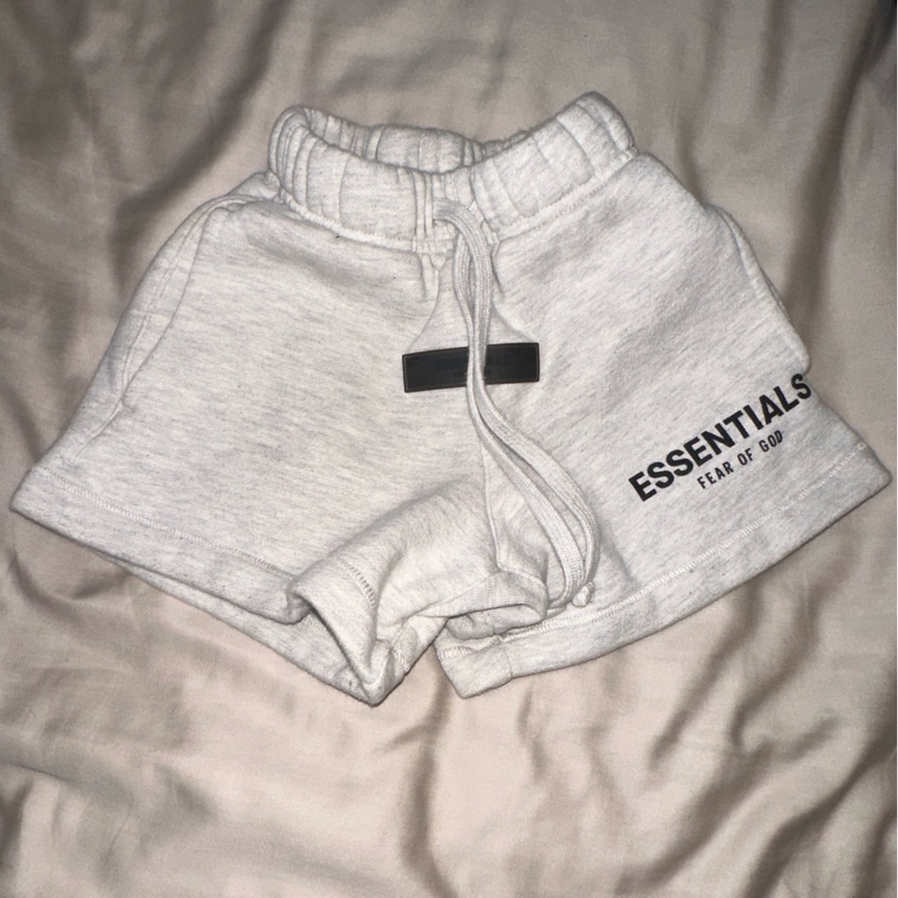 ESSENTIALS Fear of God Shorts